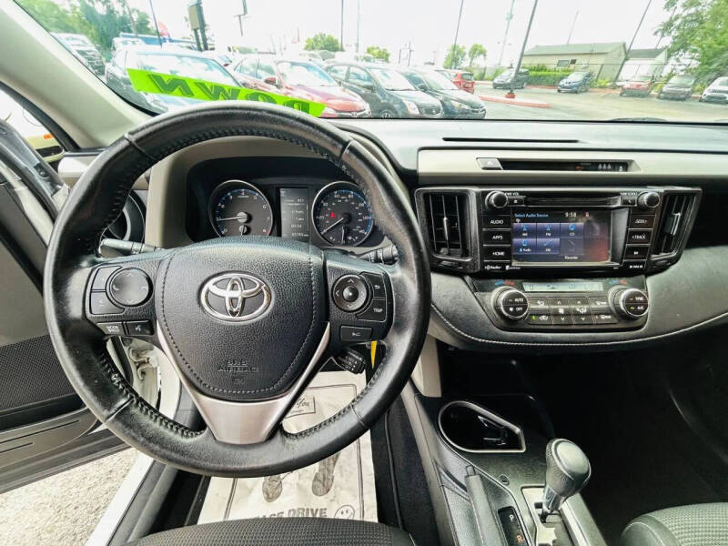 2017 Toyota RAV4 XLE
