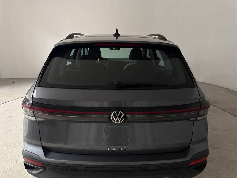 2025 Volkswagen Taos S