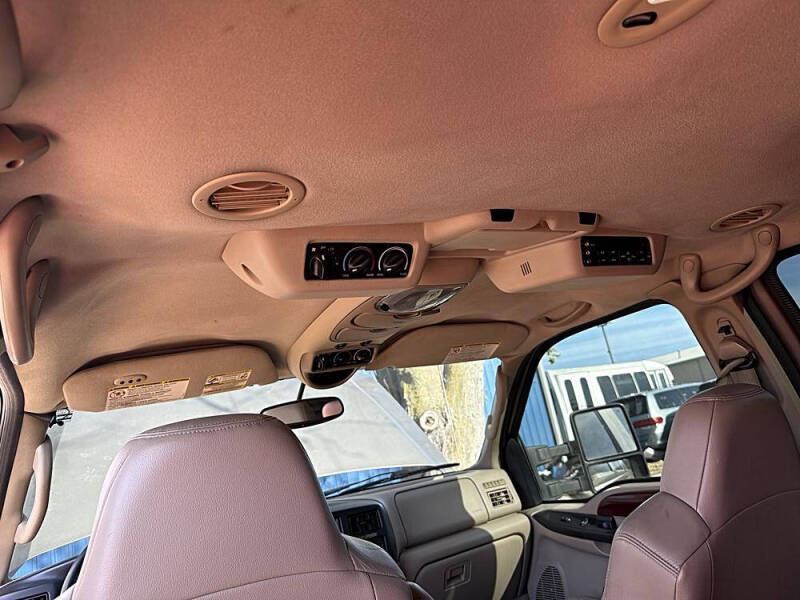 2005 Ford Excursion Limited