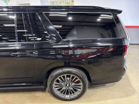 2023 Cadillac Escalade-V ESV