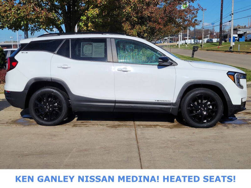 2023 GMC Terrain SLE