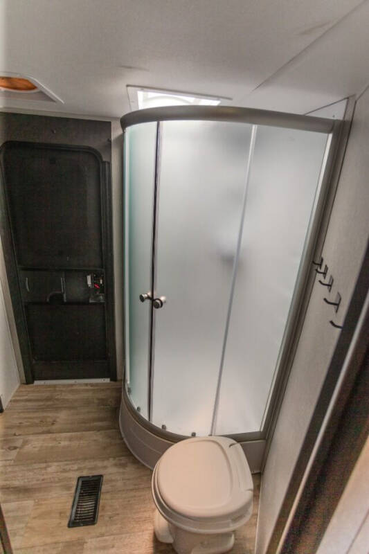 2022 CHEROKEE FOREST RIVER