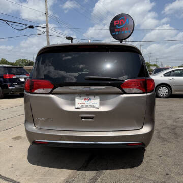 2018 Chrysler Pacifica Touring L