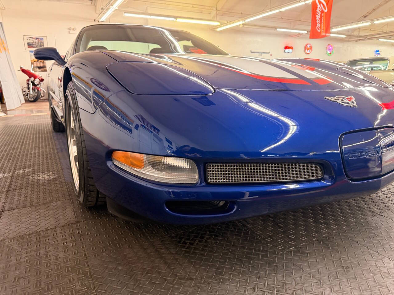 2004 Chevrolet Corvette 8