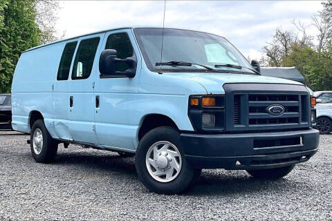 2013 Ford E-Series E-350 SD