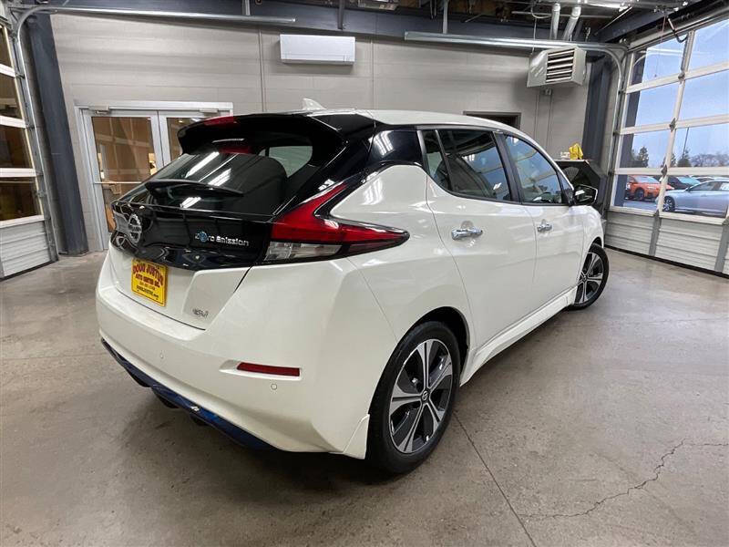 2020 Nissan LEAF SV