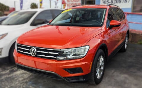 2018 Volkswagen Tiguan for sale at SUPERAUTO AUTO SALES INC in Hialeah FL