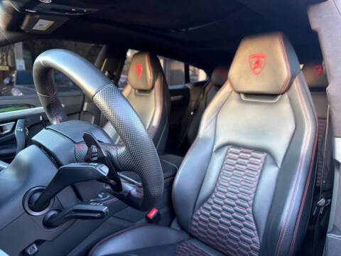 2020 Lamborghini Urus