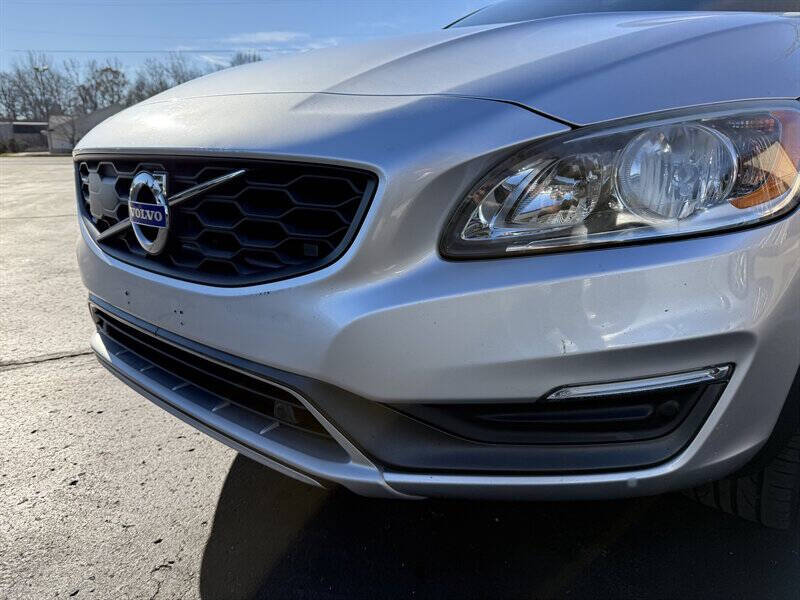 2015 Volvo V60 Cross Country T5
