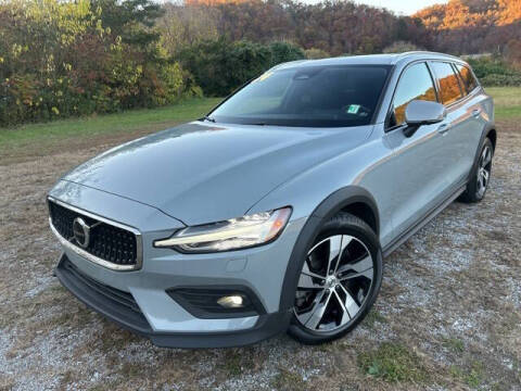 2024 Volvo V60 Cross Country B5 Plus