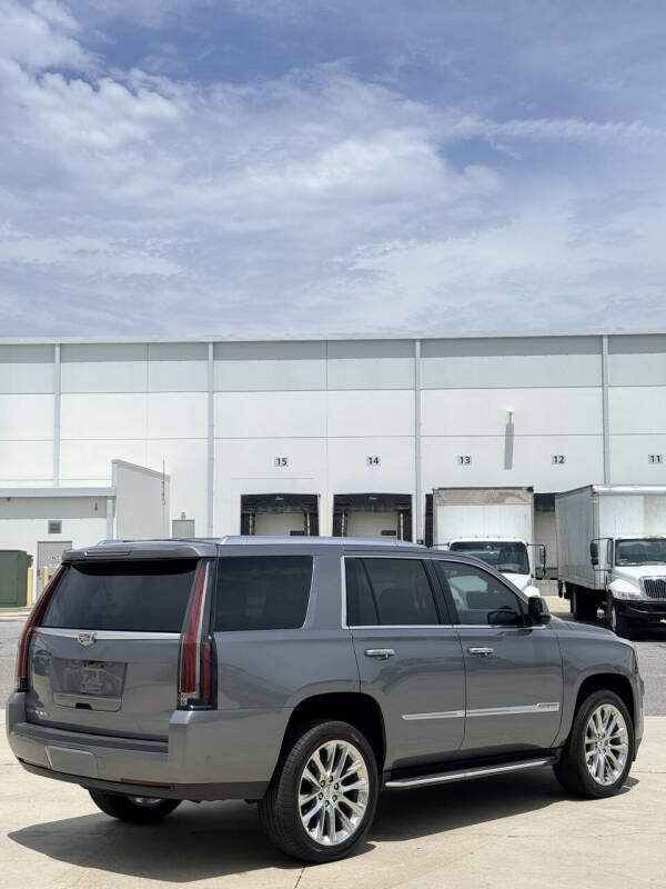 2019 Cadillac Escalade Luxury