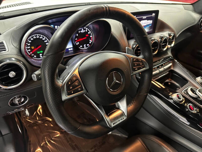 2017 Mercedes-Benz AMG GT