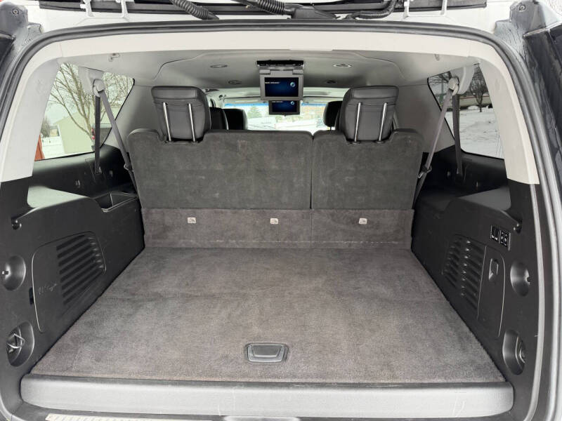 2017 Cadillac Escalade ESV Premium Luxury