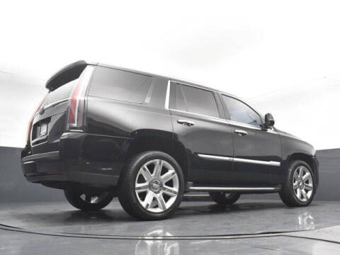 2020 Cadillac Escalade Luxury