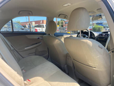 2012 Toyota Corolla LE