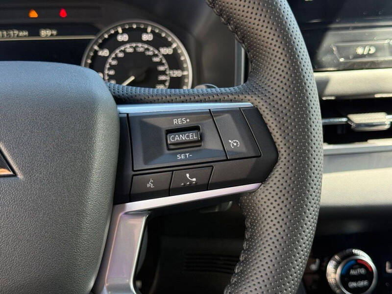 2026 Mitsubishi Outlander LE