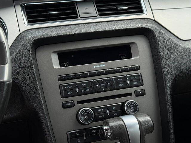 2012 Ford Mustang V6 Premium