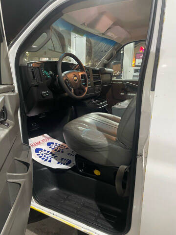 2016 Chevrolet Express 2500