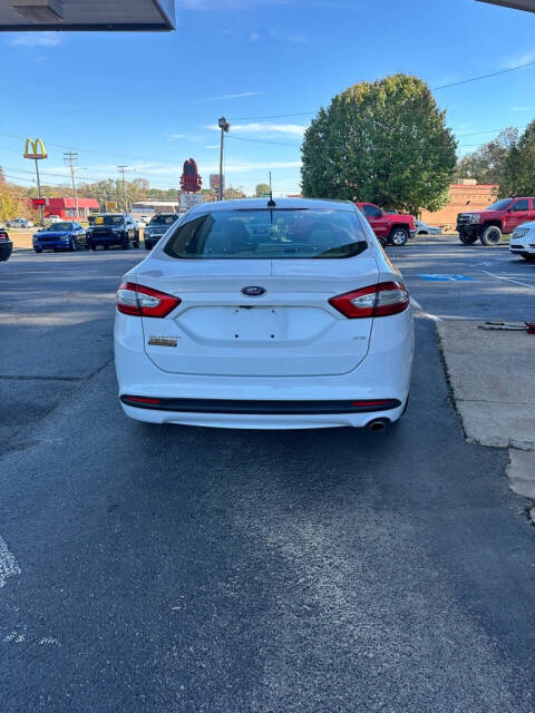 2016 Ford Fusion for sale at Michael Johnson @ Allens Auto Sales Hopkinsville in Hopkinsville, KY