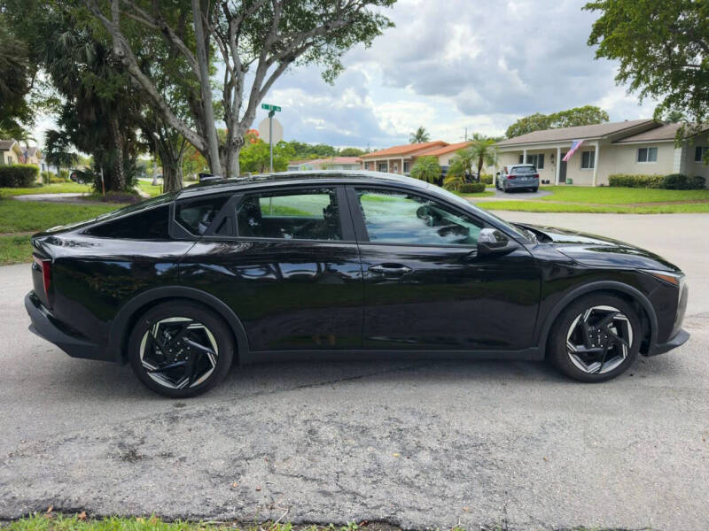 2025 Kia K4 EX