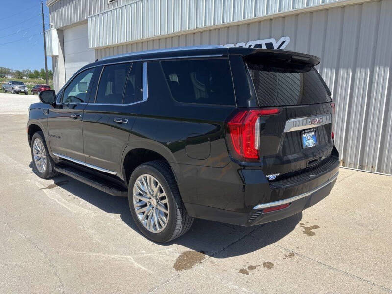 2024 GMC Yukon SLT