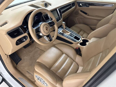 2015 Porsche Macan S