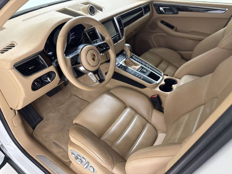 2015 Porsche Macan S