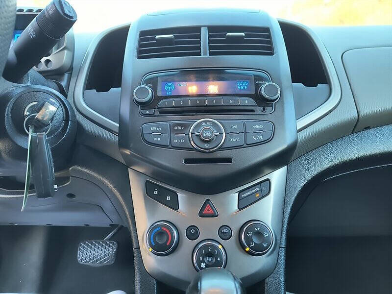 2013 Chevrolet Sonic LT Auto