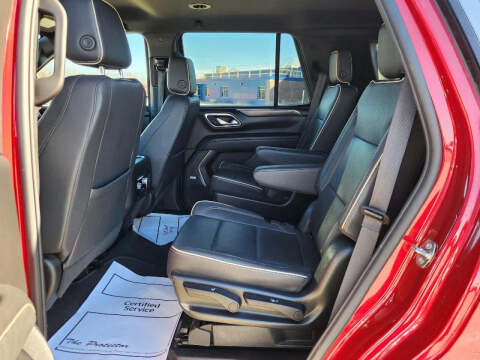 2023 GMC Yukon SLT