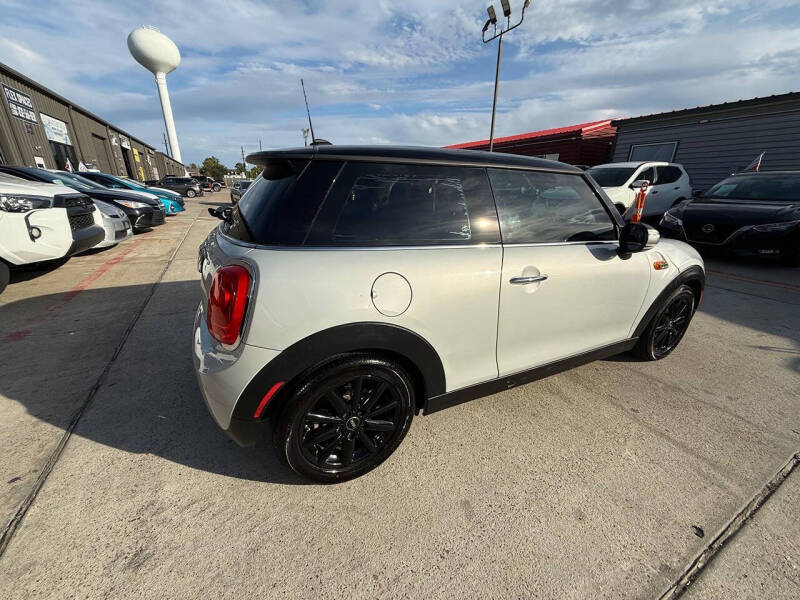2016 MINI Hardtop 2 Door Cooper