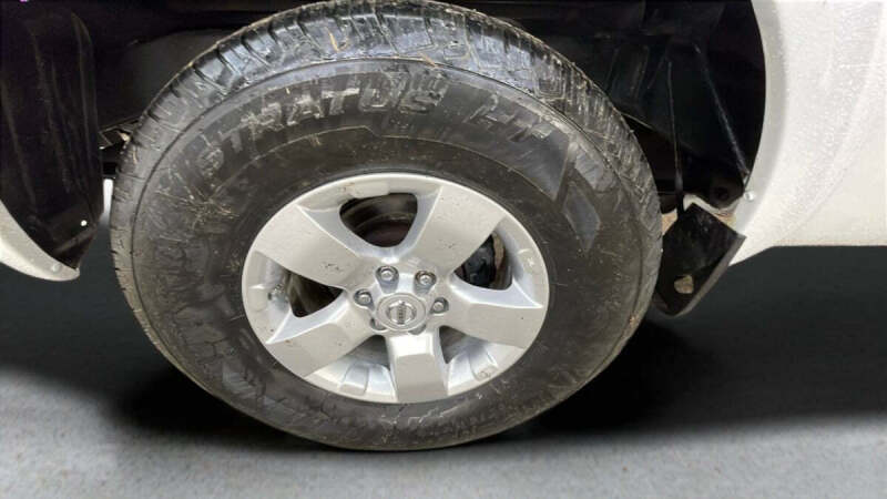 2013 Nissan Frontier SV V6