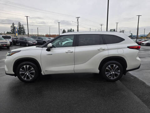 2021 Toyota Highlander Hybrid XLE