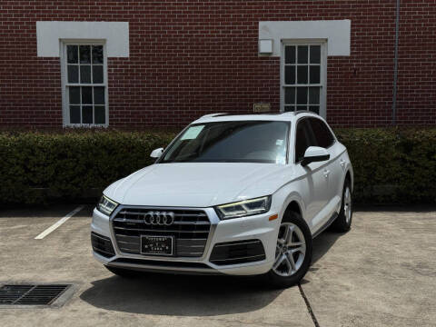 2018 Audi Q5 2.0T quattro Premium Plus