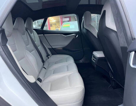 2015 Tesla Model S P85D