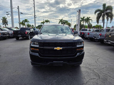 2018 Chevrolet Silverado 1500 Custom