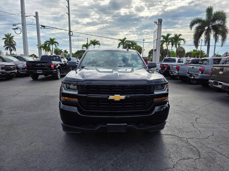 2018 Chevrolet Silverado 1500 Custom