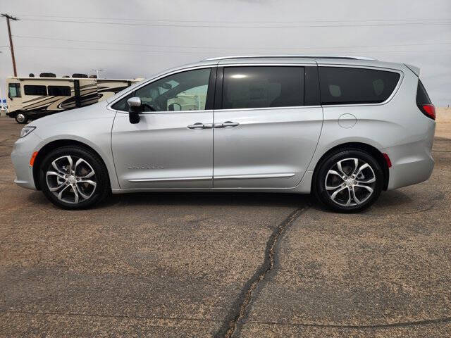 2026 Chrysler Pacifica Pinnacle