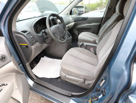 2009 Kia Sedona LX