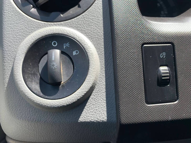 2014 Ford E-Series E-150