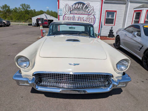 1957 Ford Thunderbird