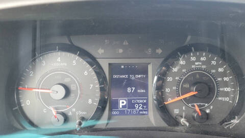 2015 Toyota Sienna LE Mobility 7-Passenger