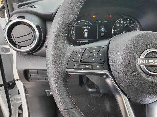 2024 Nissan Kicks SR