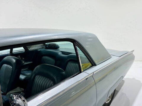 1962 Ford Thunderbird