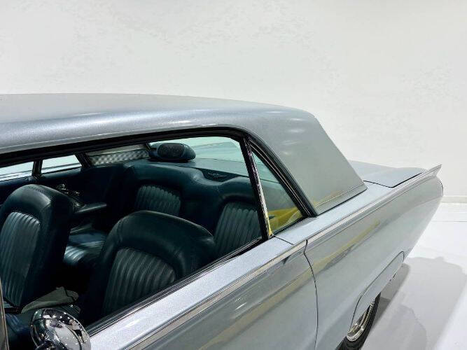 1962 Ford Thunderbird