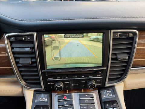 2012 Porsche Panamera 4S