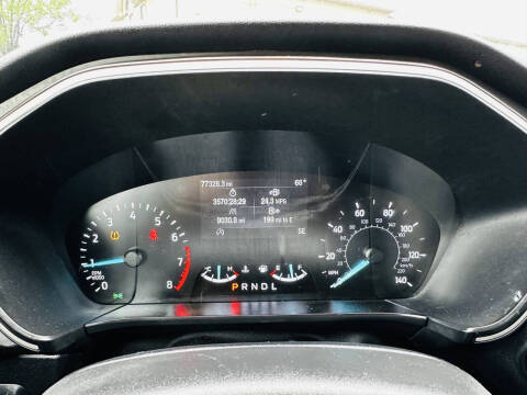 2020 Ford Escape SE