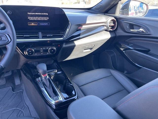 2025 Chevrolet Trax RS