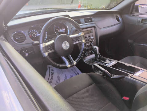 2014 Ford Mustang V6