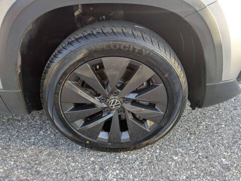 2024 Volkswagen Taos S