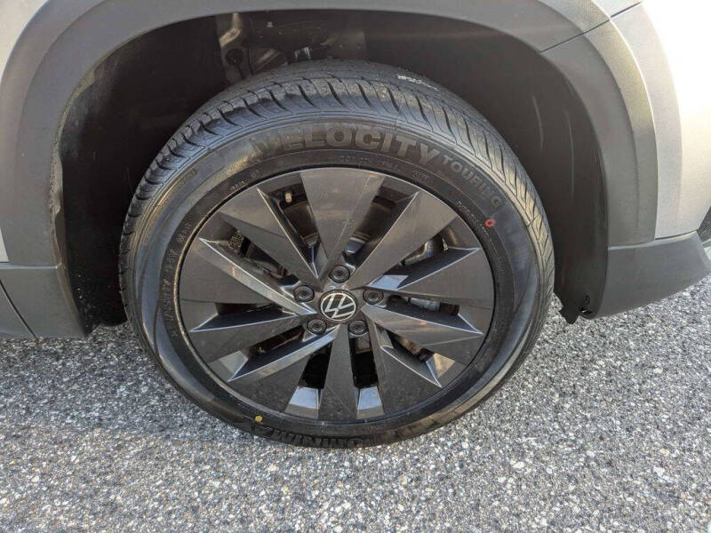 2024 Volkswagen Taos S